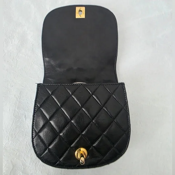 Auth Chanel Quilted Lambskin Flap Leather Waist/Belt Bag - Picture 10 of 13